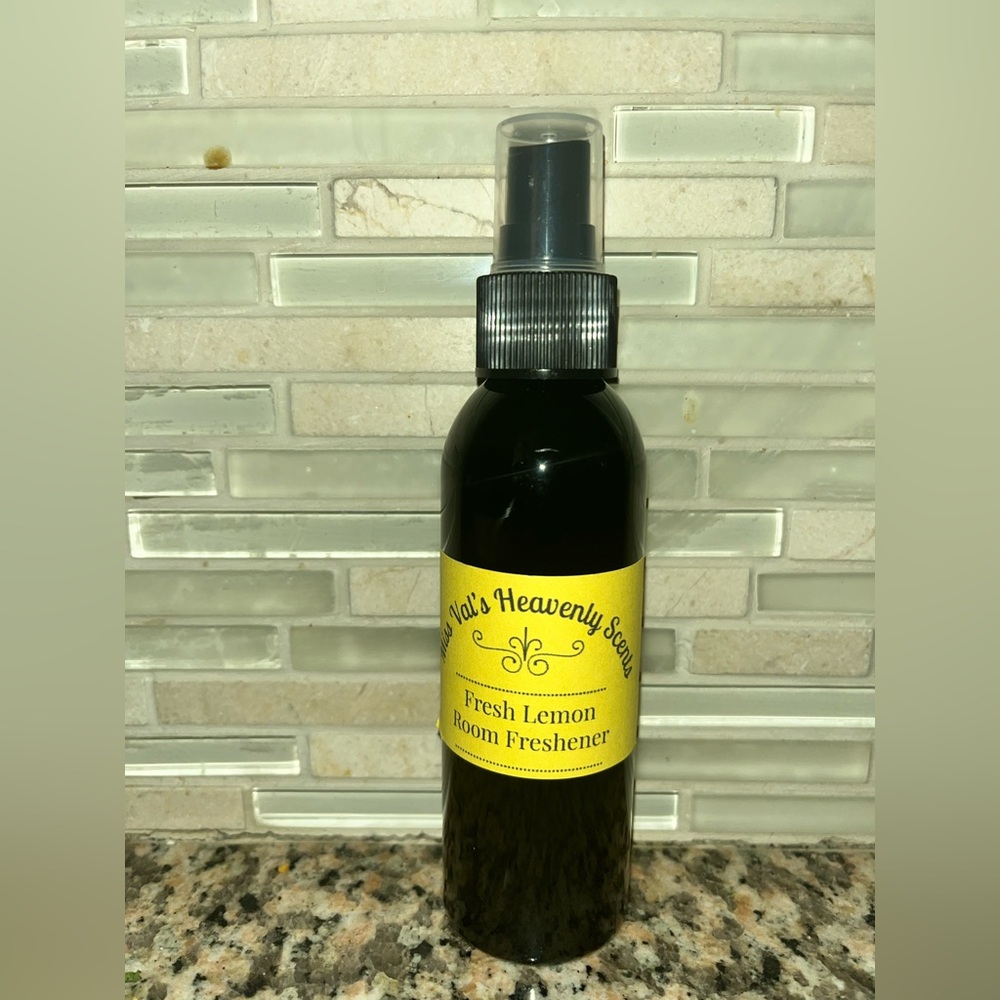 Hand Crafted Fresh Lemon Room Fresheners 4oz Miss.Val’s Heavenly Scents